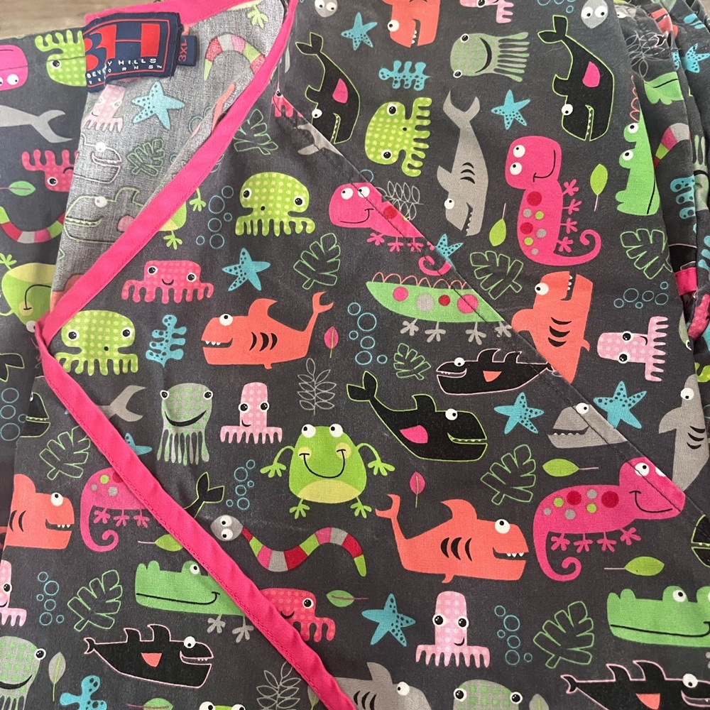 Beverly Hills Uniforms scrub top